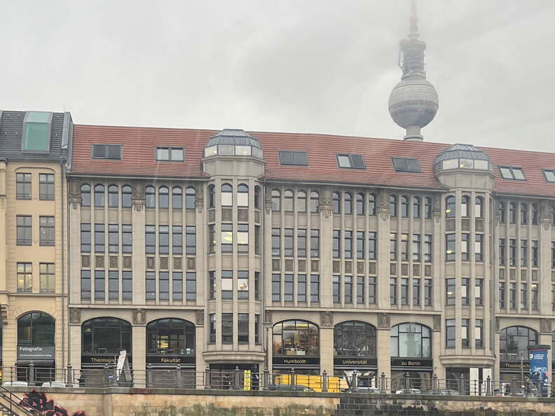 24-12-09 12-28-27 1821